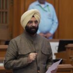 दिल्ली आबकारी नीति पर CAG रिपोर्ट से सियासत तेज