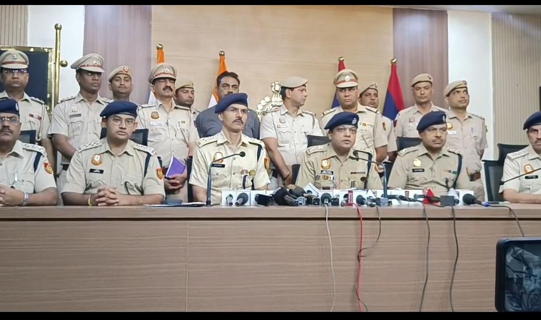 दिल्ली पुलिस का बड़ा एक्शन: रोहिणी में 'ऑपरेशन शास्त्र'